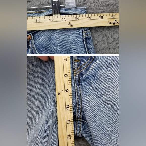 Size 30 Levi’s capris - Picture 5 of 5